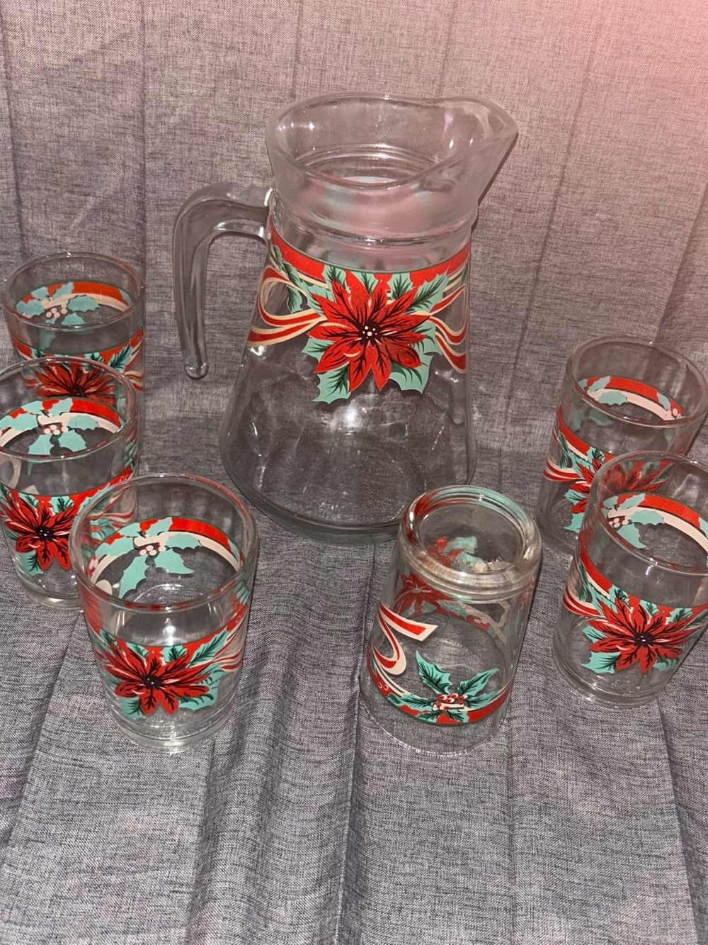 Vintage Red Poinsettia Glass Pitcher and Tumbler Set pitcher 27 oz 6 glasses New